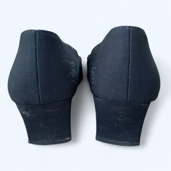 Salvatore Ferragamo Women's Black Low Heel Buckle Accent Pumps size 8 2A - Picture 7 of 11